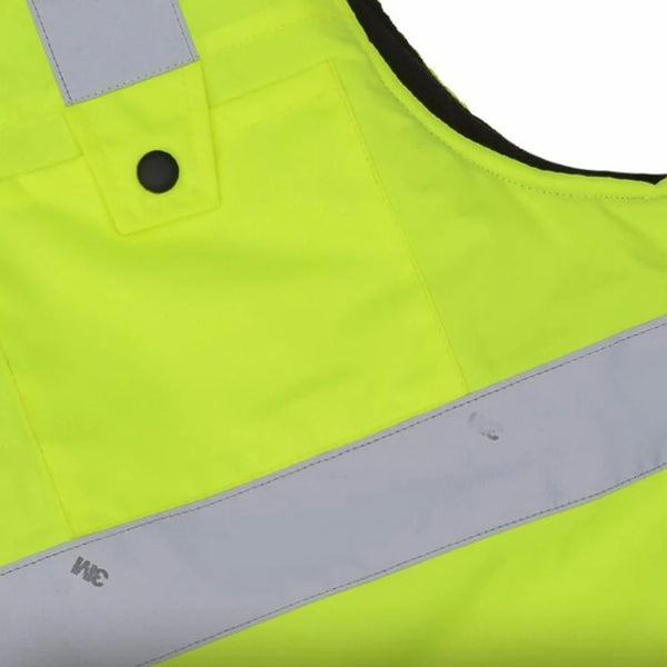 All-Season Comfort Reflective Vest Weather-Ready